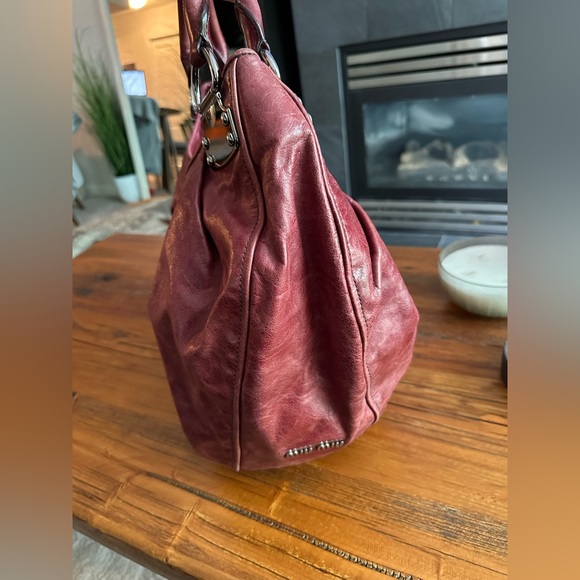 Miu Miu Pink Leather Large Tote Bag - Picture 4 of 8